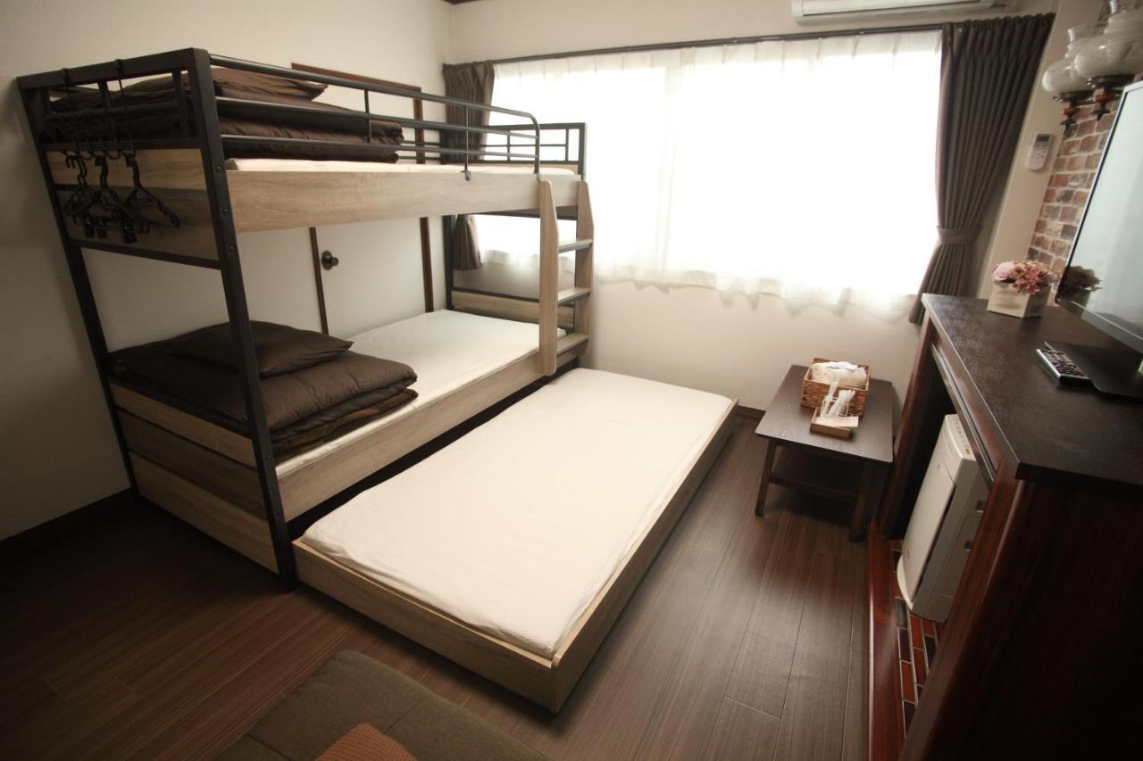 Guest House Futaba Osaka Eksteriør billede