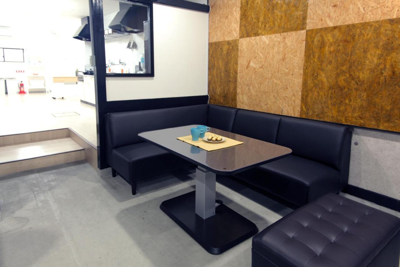 Guest House Futaba Osaka Eksteriør billede